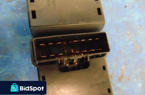 OPEL ANTARA 2.0VCDI PANEL STEROWANIA SZYBAMI