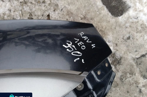 BŁOTNIK PRAWY TOYOTA RAV 4 00-06