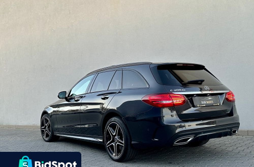 Mercedes-Benz Klasa C 300 de T 9G-TRONIC AMG Line