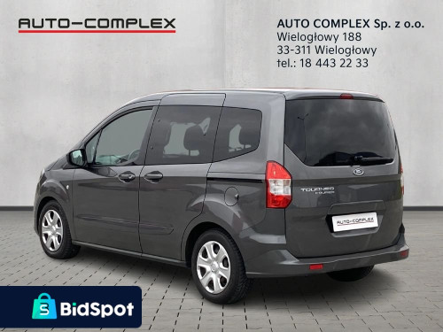 Ford Tourneo Courier 1.5 TDCi Titanium