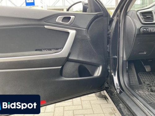 Kia Ceed 1.5 T-GDI M