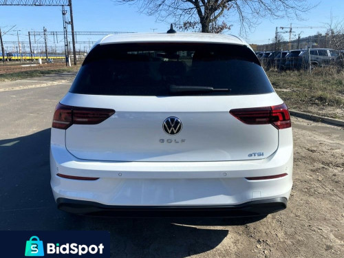 Volkswagen Golf VIII 1.5 eTSI mHEV Life DSG