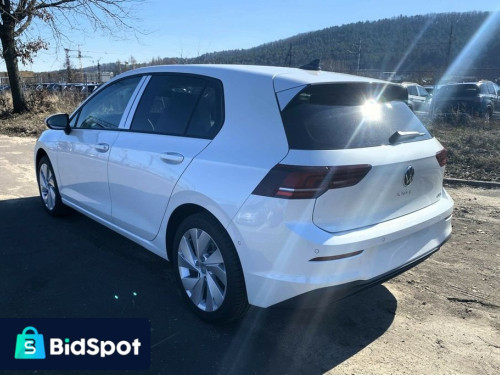 Volkswagen Golf VIII 1.5 eTSI mHEV Life DSG