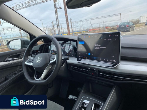 Volkswagen Golf VIII 1.5 eTSI mHEV Life DSG