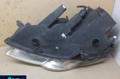 VOLKSWAGEN PASSAT B6  LAMPA PRAWA PRZÓD 3C0941006M  EUROPA