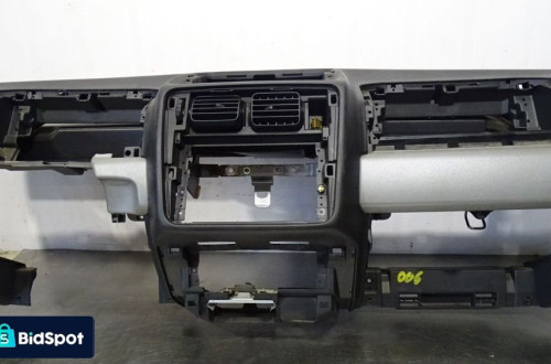 DESKA ROZDZIELCZA MITSUBISHI PAJERO PININ 2.0