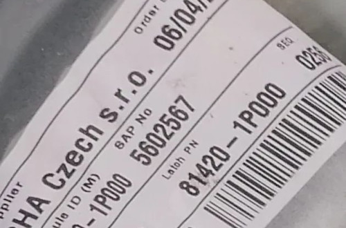 KIA VENGA 11r  PODNOŚNIK SZYBY PRAWY TYŁ