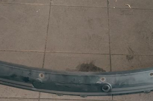 BMW X6 E71 09r PODSZYBIE PLASTIKOWE