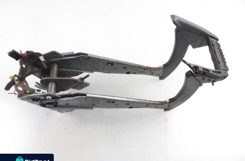 DŹWIGNIA HAMULCA RĘCZNEGO OPEL ZAFIRA B 13237304AR