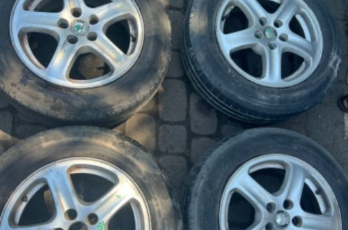 KOMPLET FELG ALUMINIOWYCH 15 5x110 195/65/15 ET38 SKODA