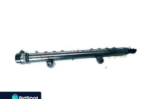 VOLVO V70 III 12r 2.4 D LISTWA WTRYSKOWA 0445215025