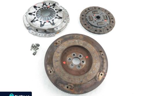 KOŁO ZAMACHOWE TOYOTA YARIS I 1.3 VVTi 120021710 320017210