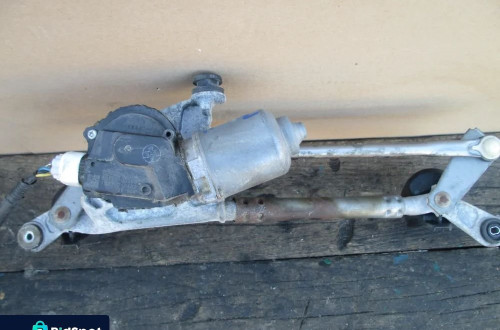 Silniczek mechanizm wycieraczek YARIS II 85110-0D080