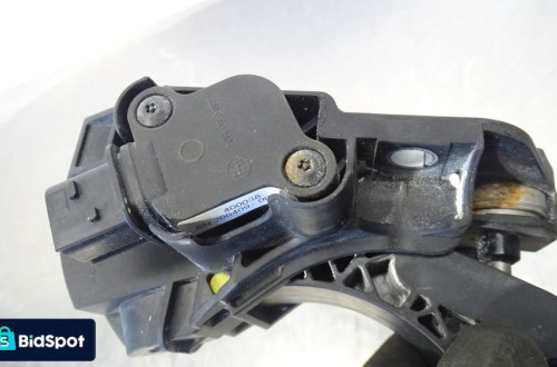 POTENCJOMETR GAZU VOLVO FH16 FH4 84416421