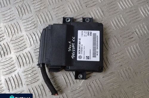 MODUŁ HAMULCA RĘCZNEGO 3C8907801E VW PASSAT B6 CC