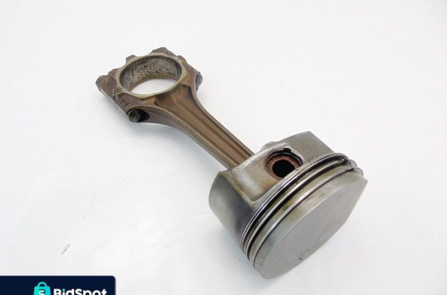 Tłok Korbowód 1.8 20V A3 Leon Octavia Bora Golf Iv