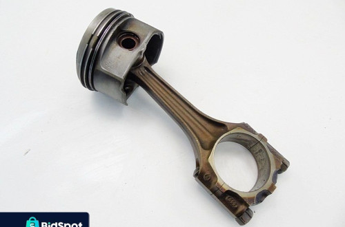 Tłok Korbowód 1.8 20V A3 Leon Octavia Bora Golf Iv