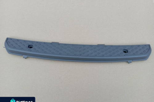 STOPIEŃ ZDERZAKA PRZEDNIEGO MERCEDES SPRINTER 06-13 ZAMIENNIK