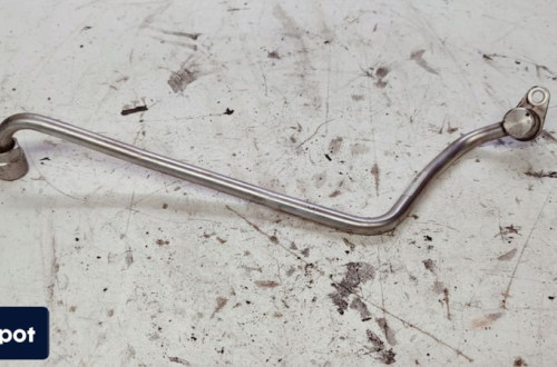 RURA PRZEWÓD SMAROWANIE TURBO A6 C8 A7 05L145771E