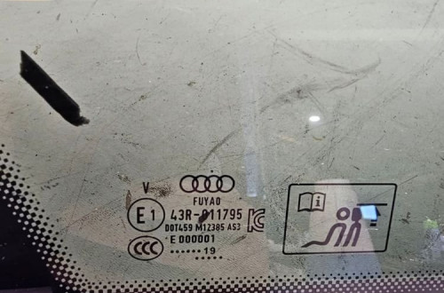 SZYBA KAROSERYJNA LEWA AUDI A6 C8 AVANT 2018R
