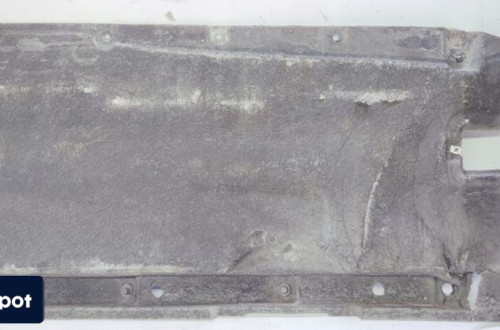 OSŁONA PODWOZIA LEWA DUŻA AUDI A6 C8 4K0825207