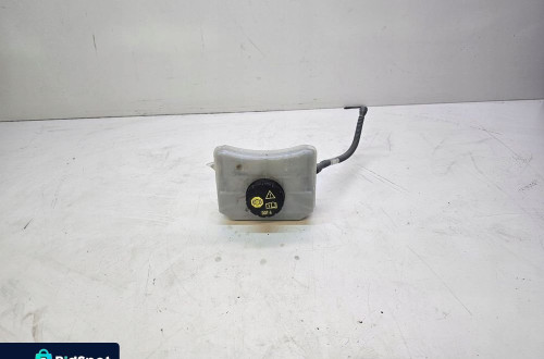 ZBIORNICZEK PŁYNU HAMULCOWEGO AUDI Q7 A4 B9 A5 8W0611301