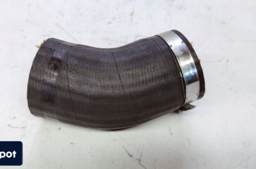 RURA WĄŻ INTERCOOLERA AUDI A6 C8 A7 05L145762A