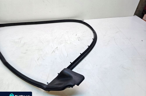 USZCZELKA DRZWI LEWY TYŁ AUDI A6 C7 4G0839717