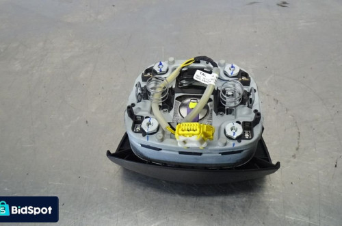 PODUSZKA KIEROWCY AIRBAG VOLKSWAGEN GOLF V 1.4TSI 1K0880201BL