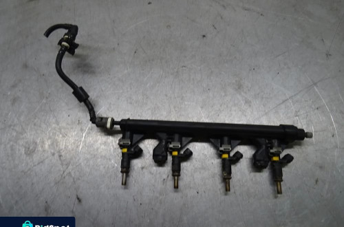 PEUGEOT PARTNER II 08-12 LISTWA WTRYSKOWA