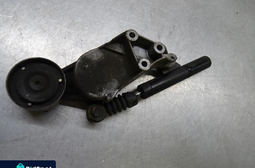 AUDI A3 8L HB 5D 96-00 NAPINACZ PASKA KLINOWEGO 038903315