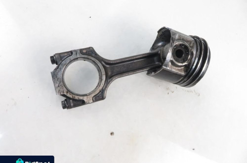 TŁOK KORBOWÓD FIAT CROMA II 1.9 D Multijet