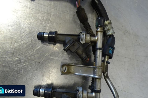 LISTWA WTRYSKOWA WTRYSKI OPEL VECTRA C 1.6  25343299 CENA ZA KOMPLET