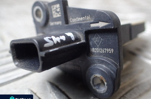 NISSAN QASHQAI J11 1.5 DCI PRZEPŁYWOMIERZ RENAULT 8201267959