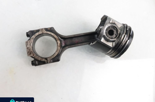 TŁOK KORBOWÓD FIAT CROMA II 1.9 D Multijet