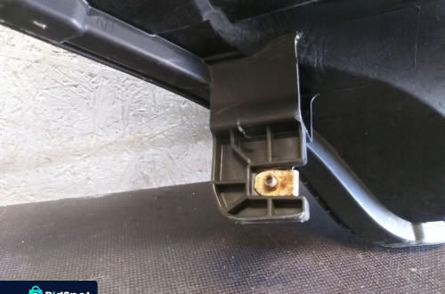 LAMPA PRZOD PRAWA OPEL CORSA E 39108223