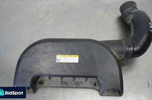 DOLOT ŁAPACZ POWIETRZA HYUNDAI I30 1.6CRDI 28212-2L000