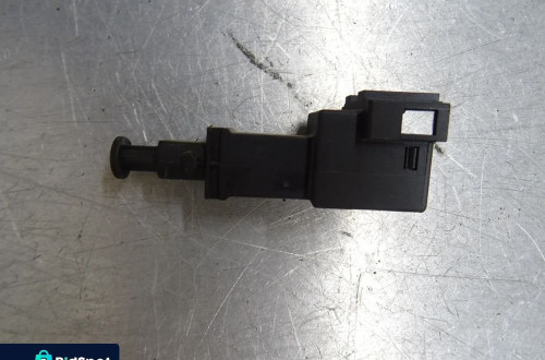 AUDI A3 8L HB 5D 96-00 CZUJNIK STOP STOPU