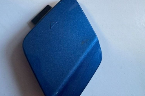 BMW F20 13r. - ZAŚLEPKA HAKA ZDERZAKA PRZÓD 51118048966