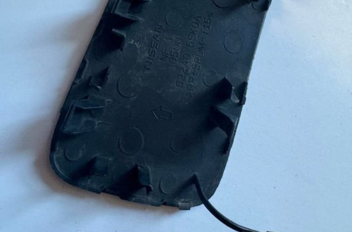 NISSAN LEAF II - ZAŚLEPKA HAKA ZDERZAKA PRZÓD 622A05SK0A