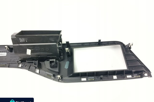 RAMKA WYŚWIETLACZA NAWIGACJI CITROEN C5 III X7 LIFT 9682297777 EUROPA