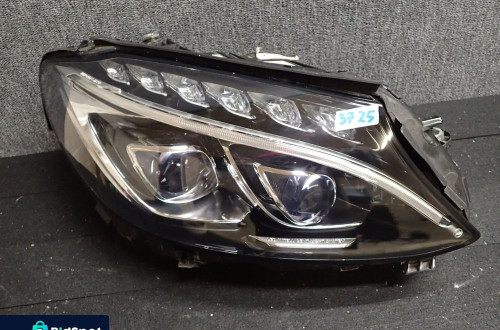 LAMPA PRZÓD PRAWA MERCEDES C KLASA W205 FULL LED