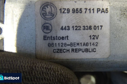 SILNICZEK WYCIERACZKI TYLNEJ SKODA OCTAVIA II 1.9 TDI 1Z9955711