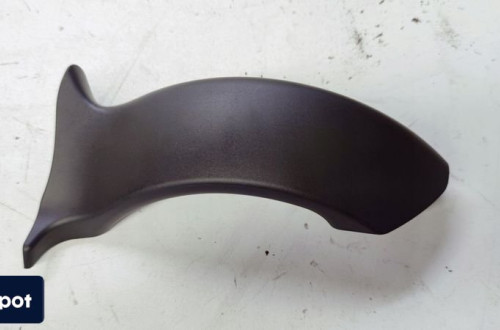 ZAŚLEPKA ZAWIASU KLAPY PRAWA AUDI A6 C8 4K9827280