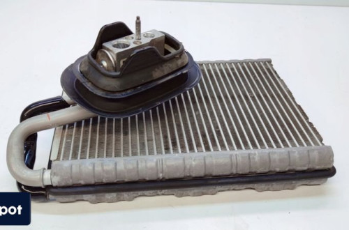 PAROWNIK SKRAPLACZ KLIMATYZACJI CHŁODNICA AUDI A4 B9 A5 8W GA213001