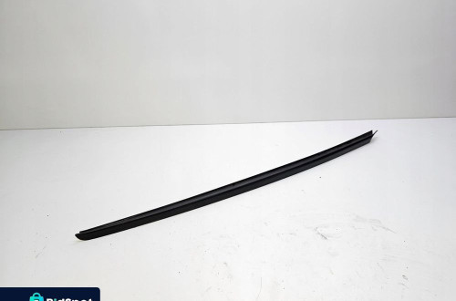 LISTWA ZGARNIAJĄCA PRAWA AUDI A4 B9 8W0854328B