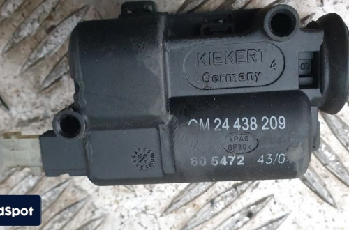 opel vectra c silownik klapki wlewu paliwa 24438209
