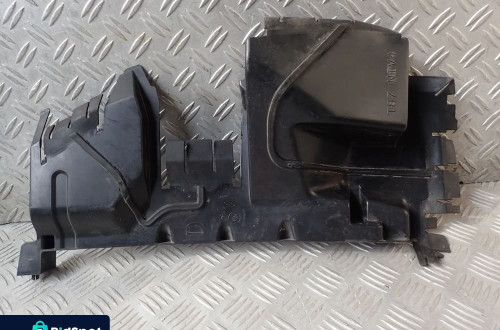PEUGEOT 5008 KIEROWNICA POWIETRZA PRAWA 9686133980