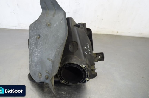 OBUDOWA FILTRA POWIETRZA AUDI A4 B5 1.8 06B133837B