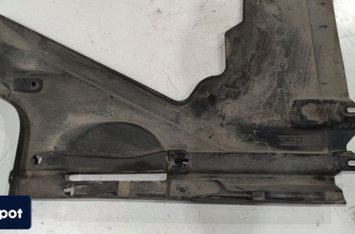 OSŁONA PODWOZIA PRAWY TYŁ AUDI A4 B9 8W0825216E